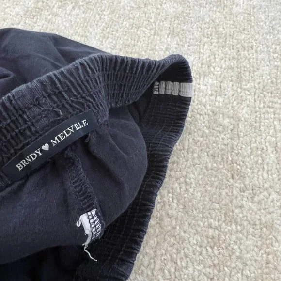 Brandy Melville High Rise Lounge Shorts Los Angeles - Picture 2 of 7